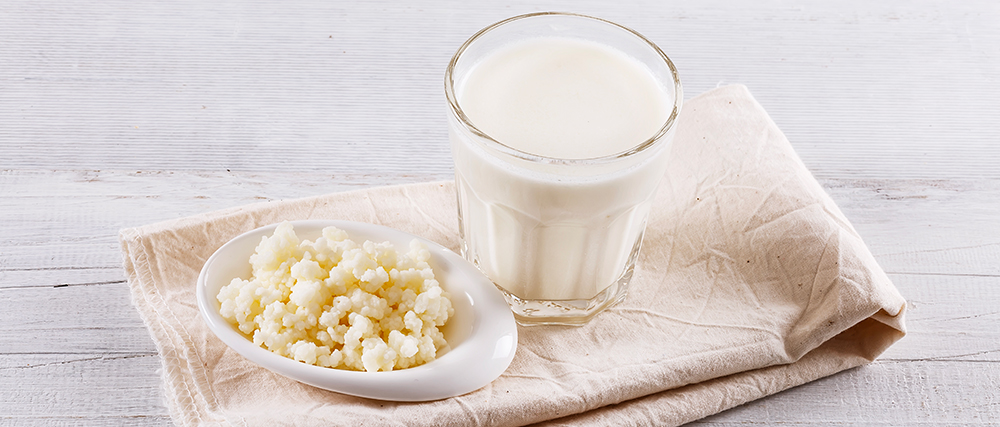 Kefir de lait kefir de lait et un verre